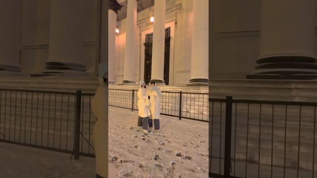 Исаакиевский собор окрасился в белый цвет ❄️