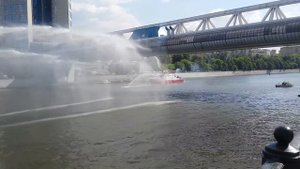 Тушение с реки мост Багратион Москва