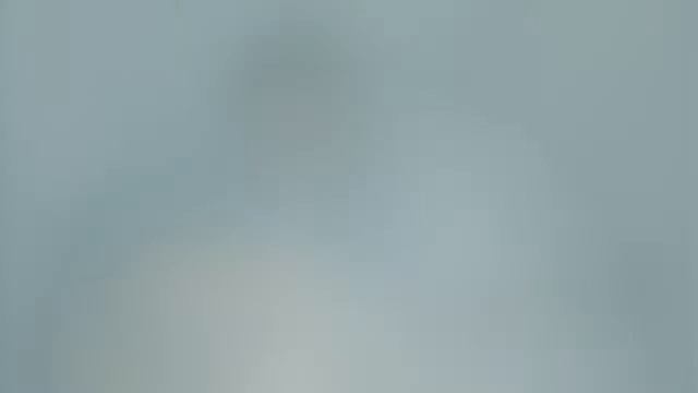 Она делает ЭТО под гитару ЖЕСТЬ! смотреть онлайн