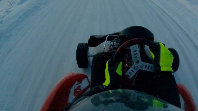ЗИМНИЙ ДРИФТ-КАРТИНГ НА ЛЬДУ смотреть онлайн
