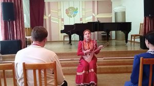 "Балалайка" страдания под балалайку.