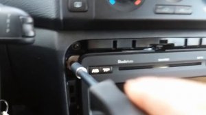 How to remove radio Skoda fabia II 2 lift / Demontaż radia fabia 2 II  / Removal radio