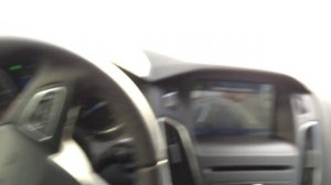 Автоматическая парковка в действии Ford Focus 3 рестайлинг...