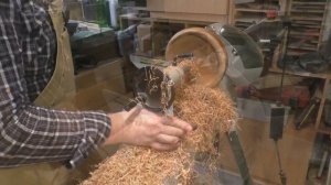 Чаша из яблони. Нежданная финишная отделка.