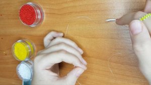 Плетём кольцо из бисера "Цветочек"