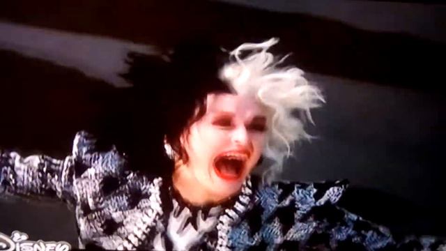 Сто два долматинца смотреть онлайн