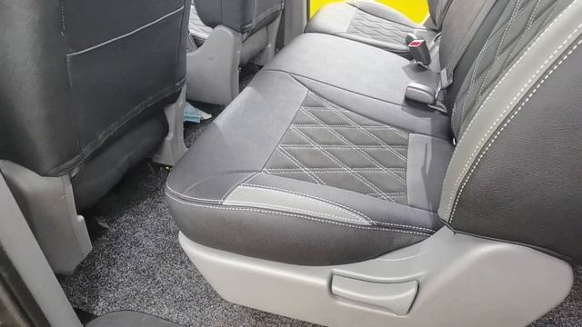 Чехлы на Hyundai H-1 II, Base (2007 – 2015) серии "Aurora" - серая строчка, ромбы