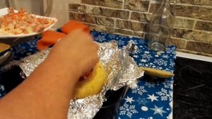 Тыква, фаршированная рисом и фаршем