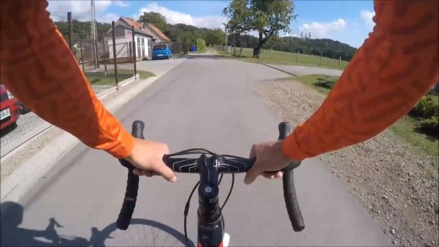 Kolarstwo przełajowe dla początkujących czyli jak się jeździ kolarką...po krzakach. смотреть онлайн