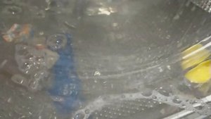 ЧТО ЕСЛИ БРОСИТЬ KINDER СЮРПРИЗ В СТИРАЛЬНУЮ МАШИНУ