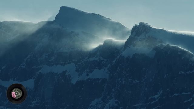 Majestic Piano & Strings Music for Relaxation and Reflection смотреть онлайн