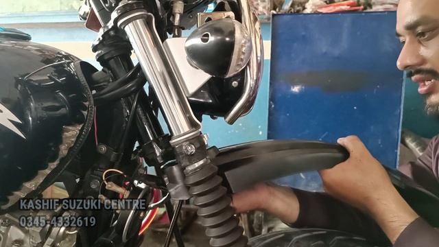 HOW TO INSTALL YBR 125 FRONT MUDGUARD IN SUZUKI GS 150 @kashifsuzukicentre