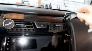 Замена лампочки подсветки ниши в центральной консоли Nissan Teana L33