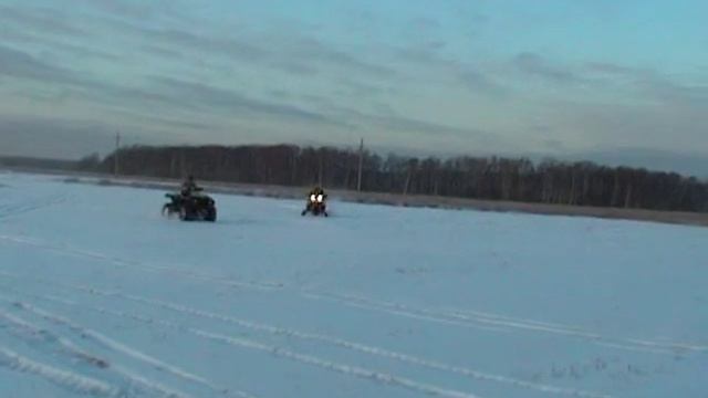 снегоход в поле смотреть онлайн