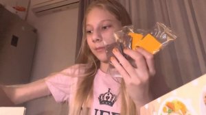 покупайте набор Candy Clay очень крутые наборы детям можно развивать моторику есть разные наборы !!