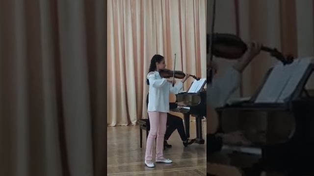 П. Сарасате Интродукция и Тарантелла. Кабаджанова Мавиле, 11 лет смотреть онлайн