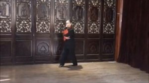 Мастерица Чжан Гуаньпин (张光平) обучает багуа семьи Чэн: багуа му чжан (八卦母掌) даньхуань чжан (八卦母掌).