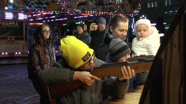 На Советской площади Дмитрова проходит фестиваль «Дары осени»