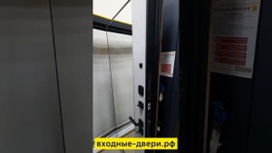 Дверь входная LUXOR 2МДФ дуб вертикаль зеркало. FERRONI