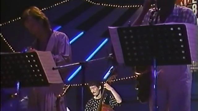 4 Saxophones / The Four Sleepers ～ Pools (1989) смотреть онлайн