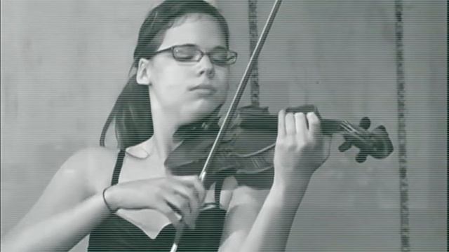 EMILY JONES VIOLINIST смотреть онлайн