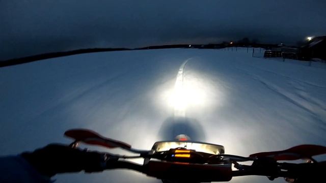 Kayo T2G, на гусеничном комплекте "Monotrack28".Snowbike 250см смотреть онлайн