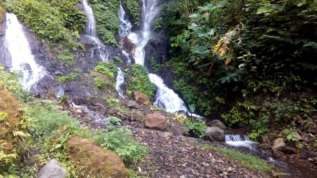Каскады водопадов Гит Гит. Бали. смотреть онлайн
