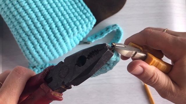 Установка карабина на цепь. смотреть онлайн