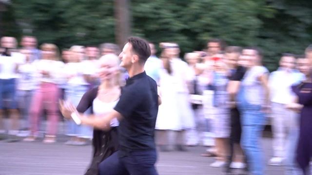 Дмитрий Стоборов - Екатерина Крысанова, Квикстеп в парке на ВДНХ