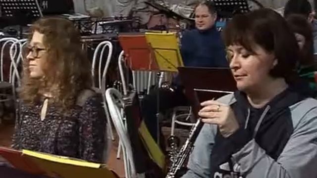 Симфонический оркестр подарит череповчанкам Моцарта и Глиера смотреть онлайн