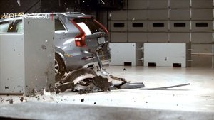 2020 BMW X5 VS VOLVO XC90