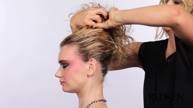 80s Pop Star Halloween Tutorial | Hair.com смотреть онлайн