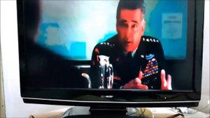 TV Sharp LC-32RD8E + DVD Samsung DVD-1080P9