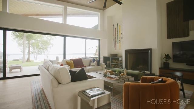 Tour A Lakefront Home With Modern Contemporary Architecture смотреть онлайн