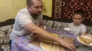 ОБЗОР ОСЕТИНСКОГО ПИРОГА С МЯСОМ!!!