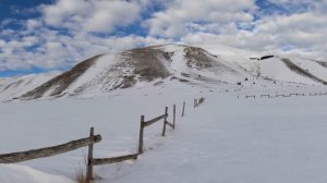 The white side of Castelluccio