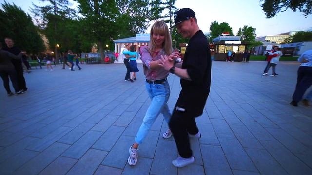 Harry Styles — She. Tango Z Improvisation by Pavel Sobiray and Alina Sukretnaya.