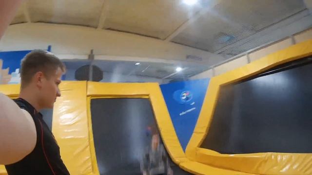 VLOG || SkyTrip батуты, Ашан, Пермь... смотреть онлайн