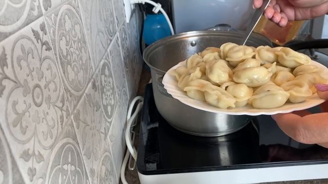 НАВАРИЛА ПЕЛЬМЕНЕЙ ИЗ ИНДЕЙКИ И НЕ СМОГЛА ЕСТЬ! смотреть онлайн