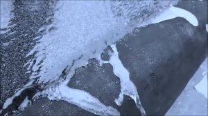 Гидрофобный материал. Разработан для защиты от наледи и сосулек карнизов крыш