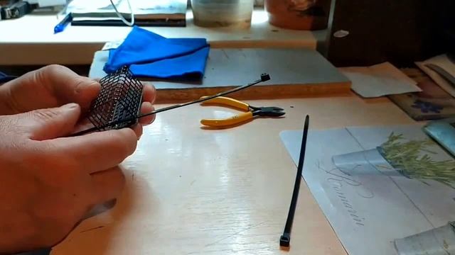 Как изготовить кормушку для фидерной рыбалки на реке для сильного течения смотреть онлайн