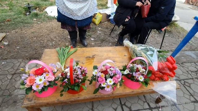 Ташкент Цветочный базар возле парка Бобура 8 марта Tashkent 8 march смотреть онлайн