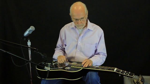 Mike Auldridge plays Casting My Shadow in the Road at Beard Guitars смотреть онлайн