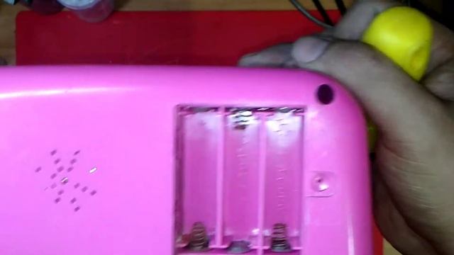 Неформальный ремонтник детской игрушки смотреть онлайн