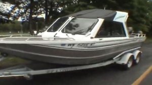 20' Thunder Jet Luxor OB Suzuki