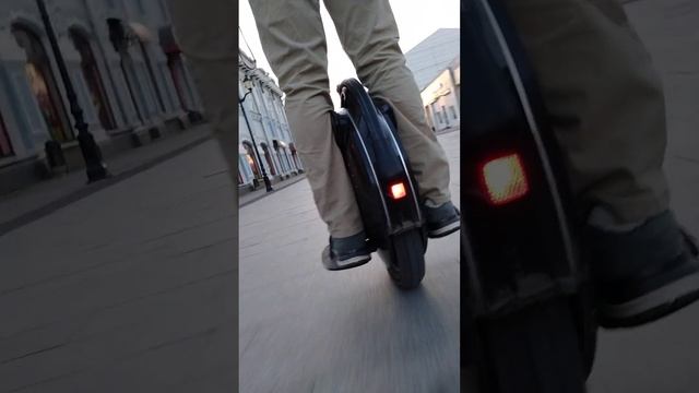 Улица Моисея Соломоновича Урицкого после реконструкции стала предельно музыкальной смотреть онлайн