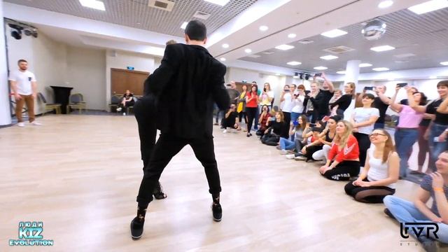 URBAN KIZ Demo SHAROVATOV & SINYOVA in Moscow 09.03.2020 смотреть онлайн