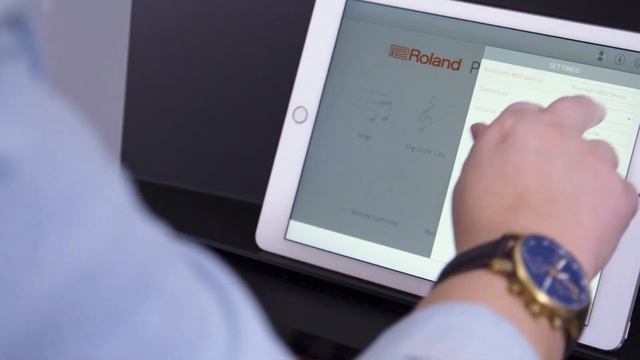 Roland - FP-10 & FP-30 Comparison смотреть онлайн