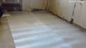 Как стелить подложку на пол?