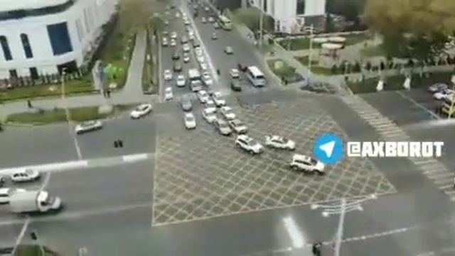 Тошкент чорраҳаларида вафел чизиклари чизилмокда смотреть онлайн